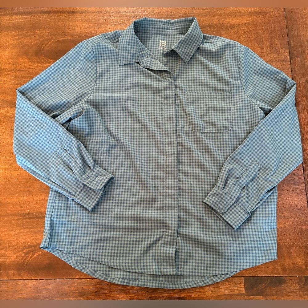 Title Nine Tuolumne Tech Blue Check LS Shirt Snap Buttons Side Pockets LARGE